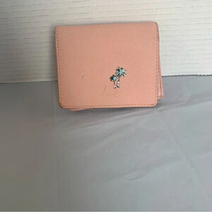 🌴 Retro-Style Pink Wallet with Palm Tree - Keep Your Essentials in Style! 🌴